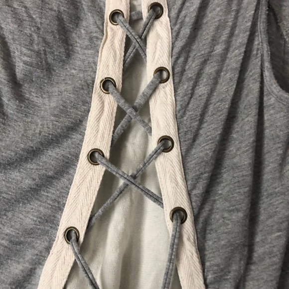 Tank top Grey and Lace Shirt - Picture 5 of 6